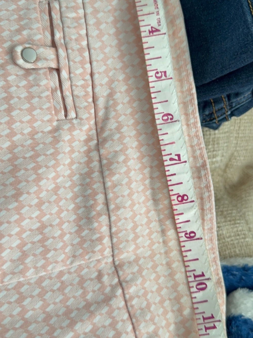 Attyre Pink Houndstooth Pattern Pants - Picture 5 of 6